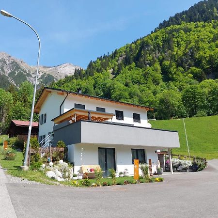 Haus Bazigg Apartment Klosterle am Arlberg Bagian luar foto