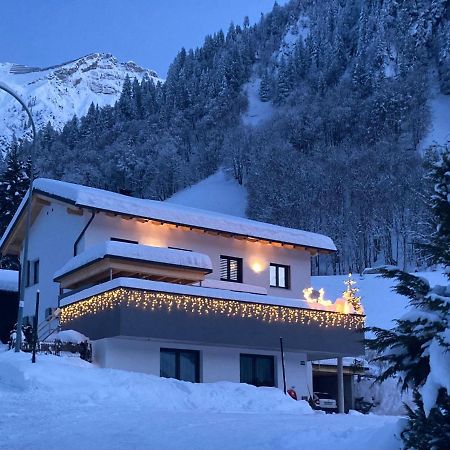 Haus Bazigg Apartment Klosterle am Arlberg Bagian luar foto