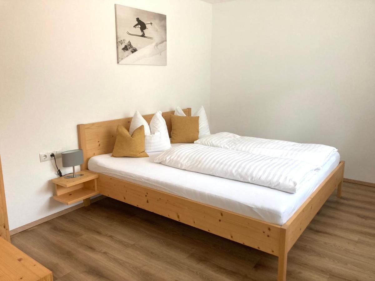 Haus Bazigg Apartment Klosterle am Arlberg Bagian luar foto